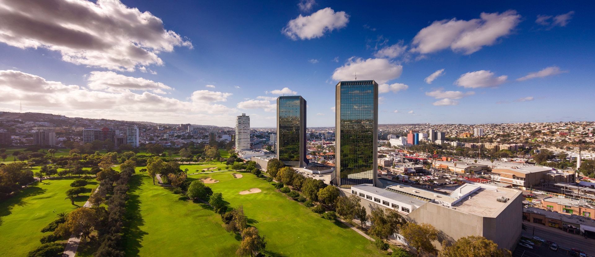 Vista panorámica de la zona corporativa de Tijuana, Baja California